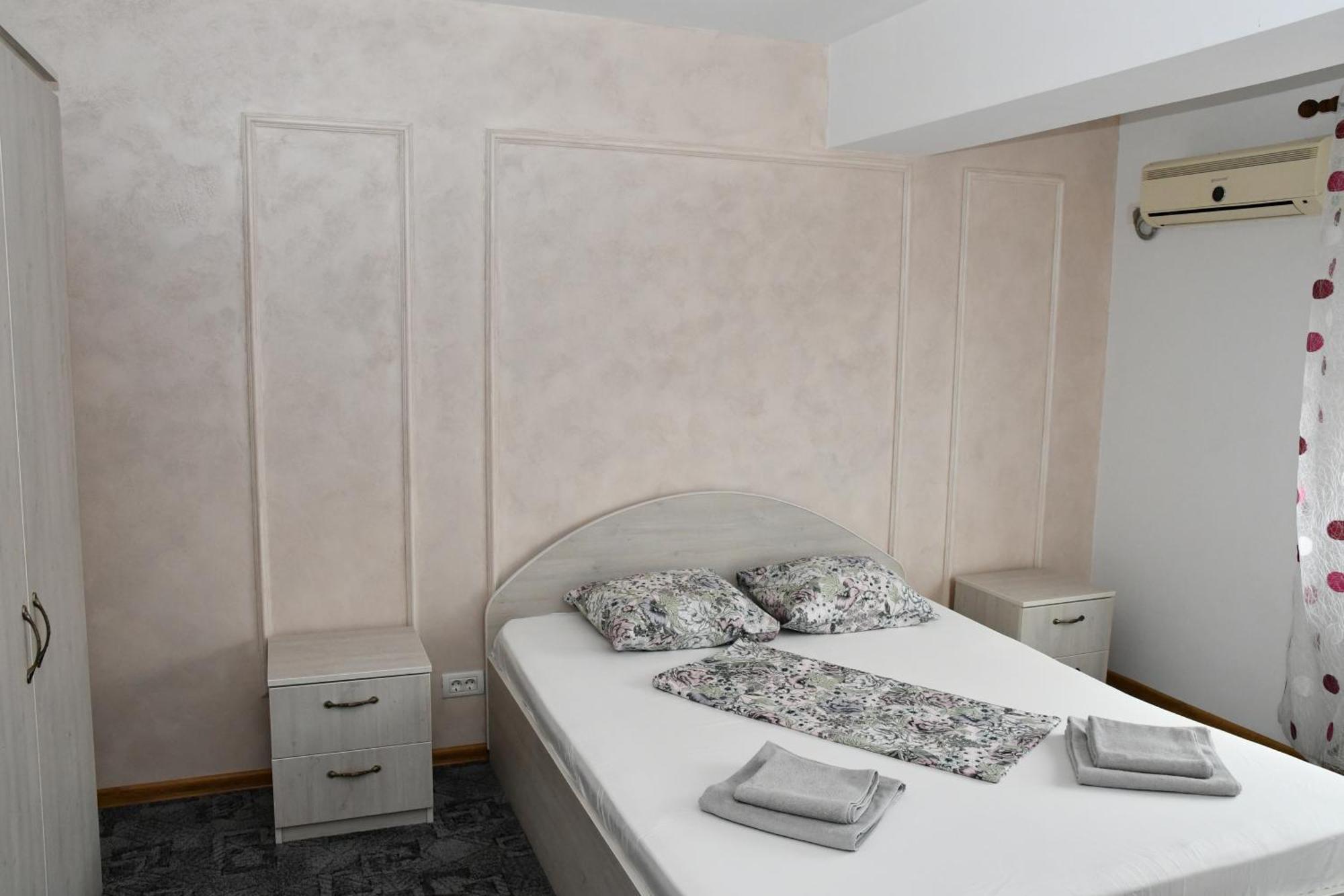 Apartament Luxury - Promenada Mall クラヨーヴァ エクステリア 写真